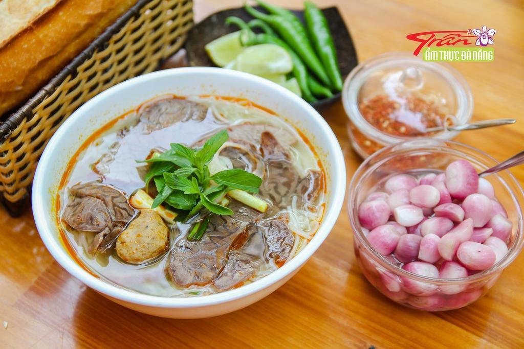 응고이 나 샨 호텔 다낭 외부 사진
